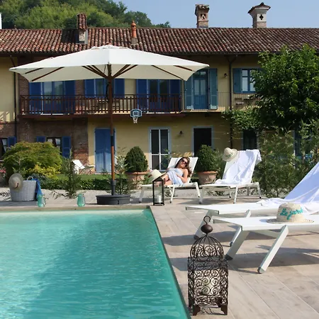 Antico Casale Mattei - Adult Only 3* Corneliano d'Alba