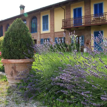 Antico Casale Mattei - Adult Only فندق مبيت وإفطار Corneliano d'Alba