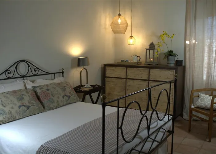 ベッド・アンド・ブレックファスト Antico Casale Mattei - Adult Only