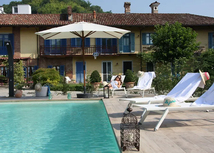 Antico Casale Mattei - Adult Only 3* Corneliano d'Alba