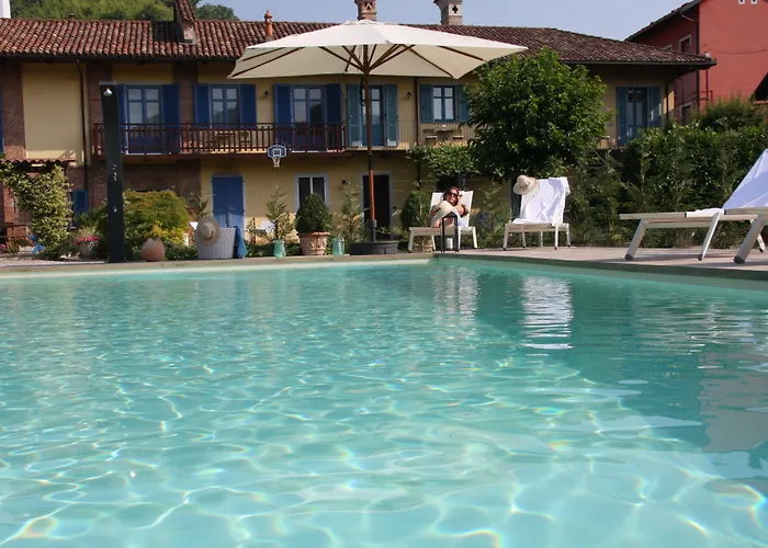 Antico Casale Mattei - Adult Only 3* Corneliano d'Alba