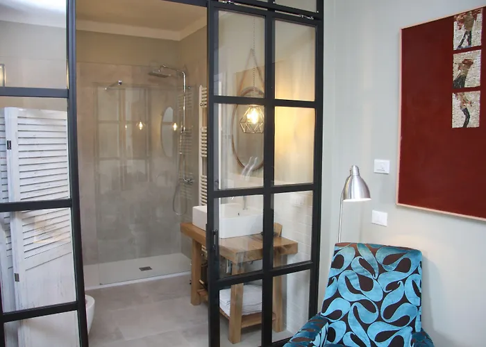 ベッド・アンド・ブレックファスト Antico Casale Mattei - Adult Only Corneliano d'Alba