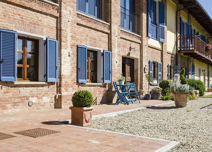 Antico Casale Mattei - Adult Only 3* Corneliano d'Alba